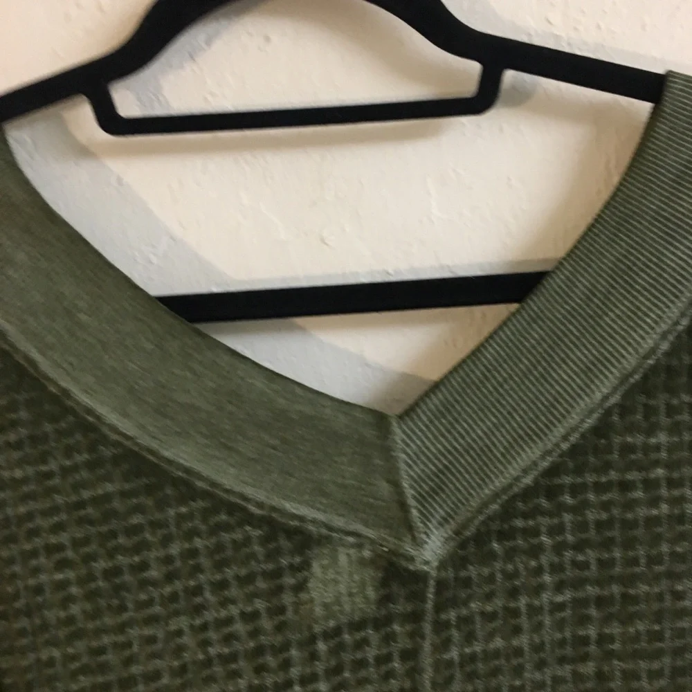We The Free Oversized Sweater Size Small Green V Neck Lightweight Boho - Picture 9 of 12